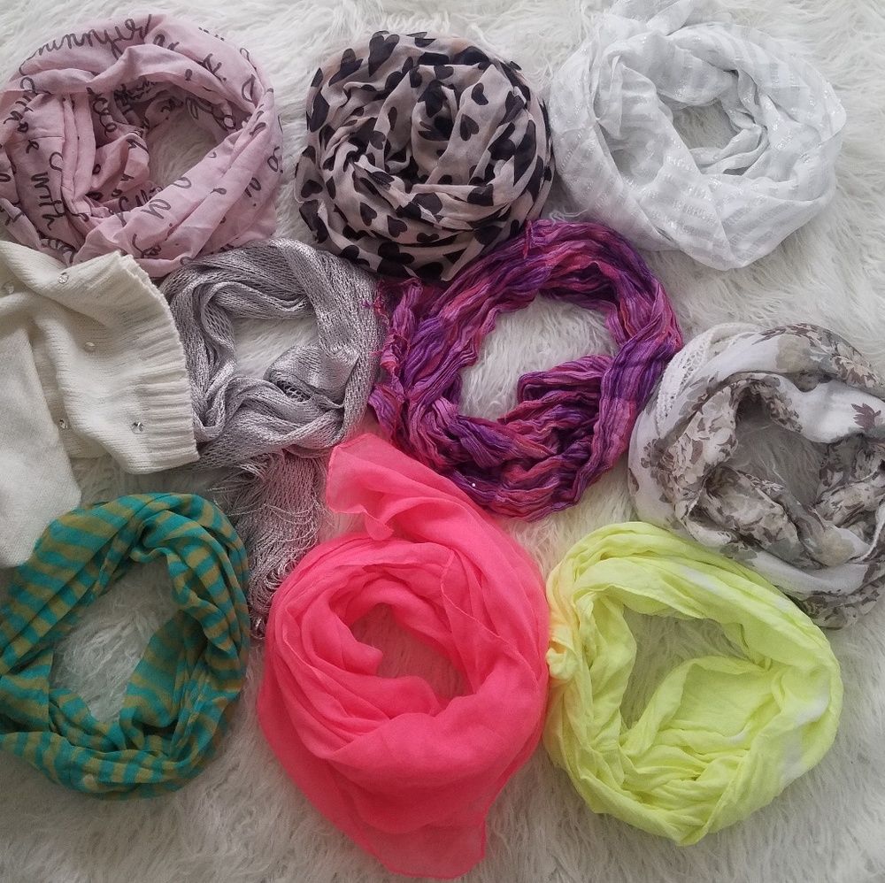 Bundle of 10 scarves